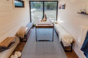 Утеплённый зимний кемпинг-дом