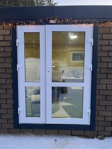 Утеплённый зимний кемпинг-дом