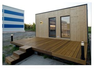 Утеплённый зимний кемпинг-дом