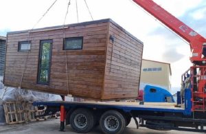 Утеплённый зимний кемпинг-дом